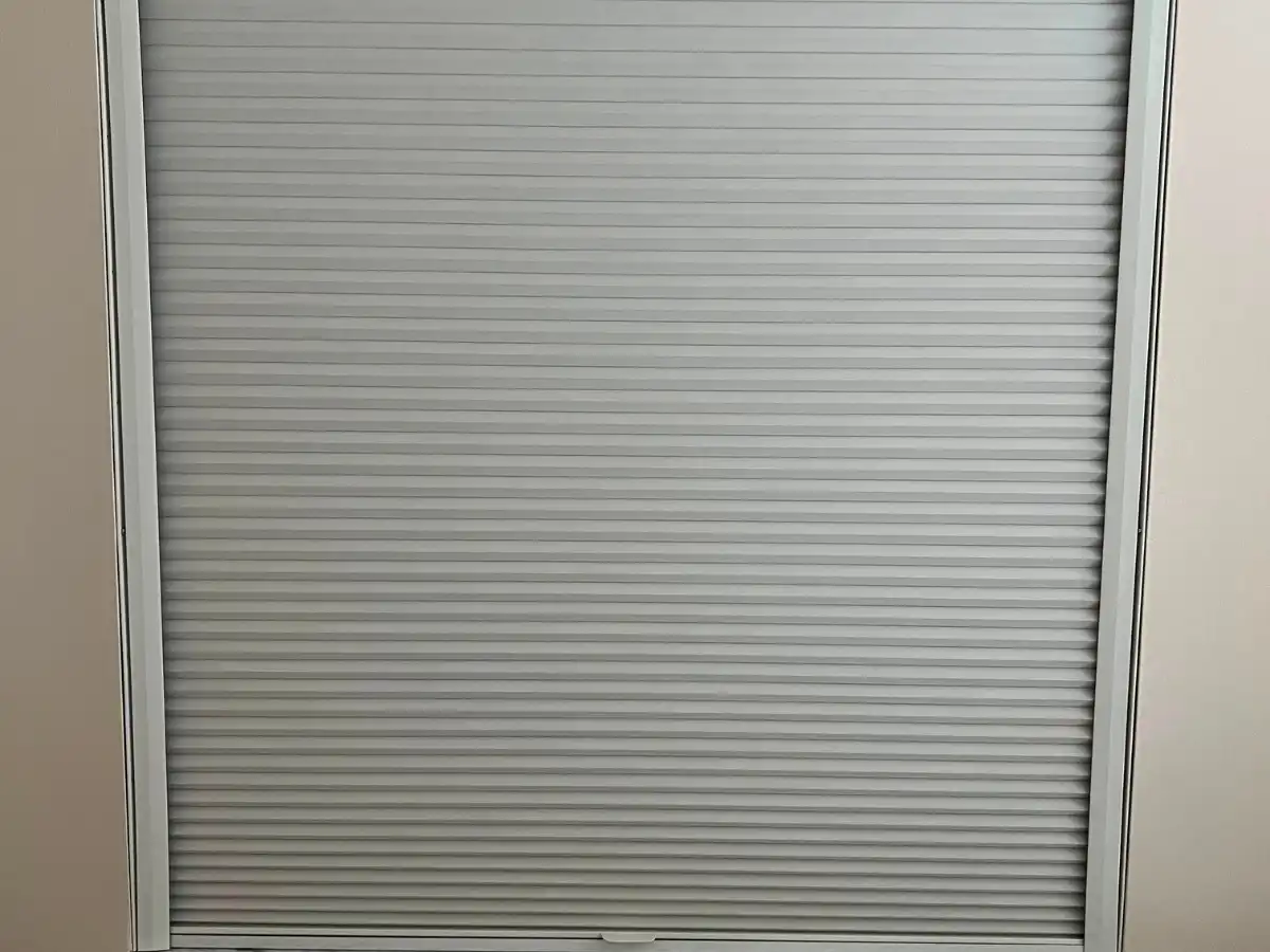 Energy-efficient cellular shades in a South Florida home